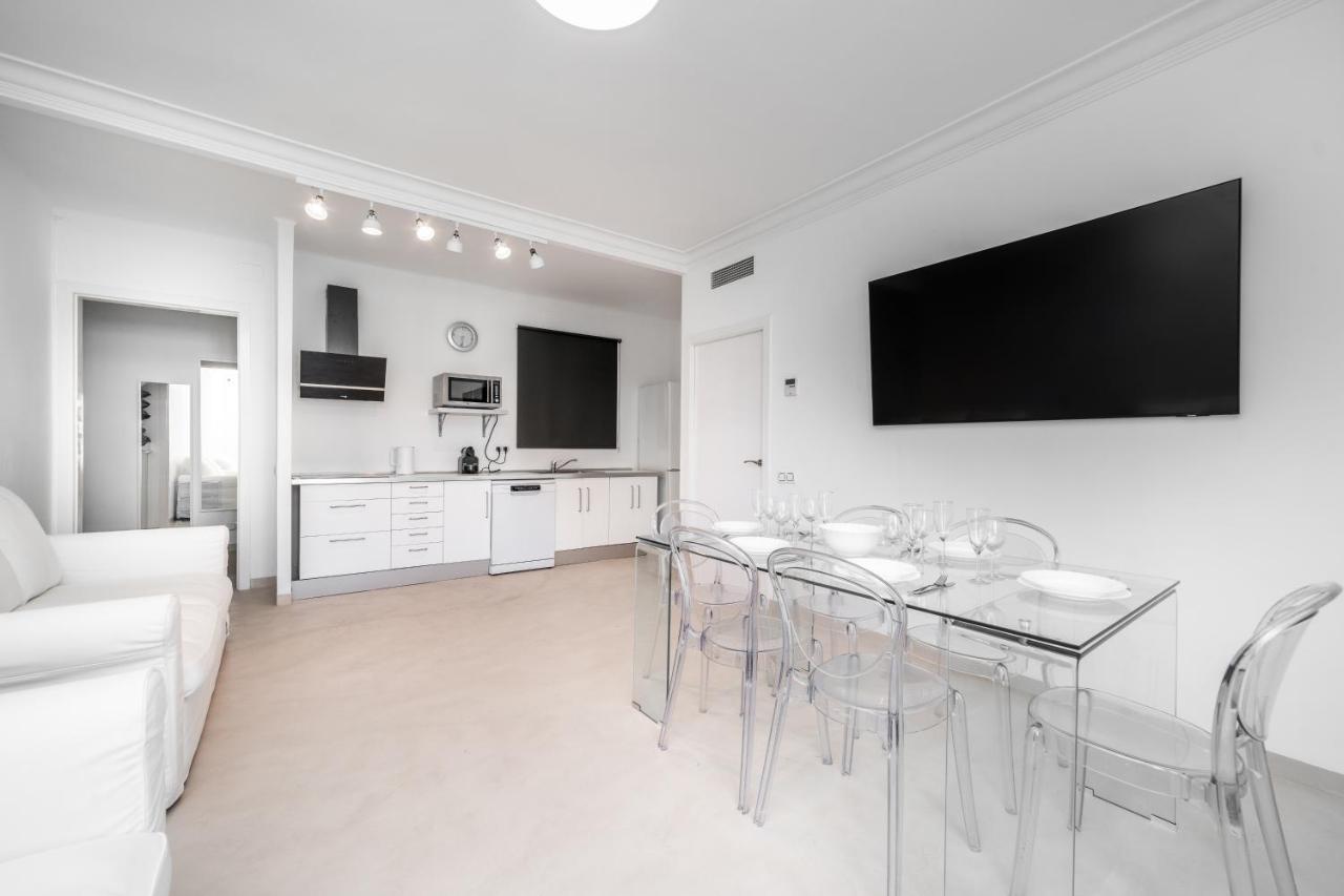 Apartamentos Gran Via 732 Барселона Екстериор снимка